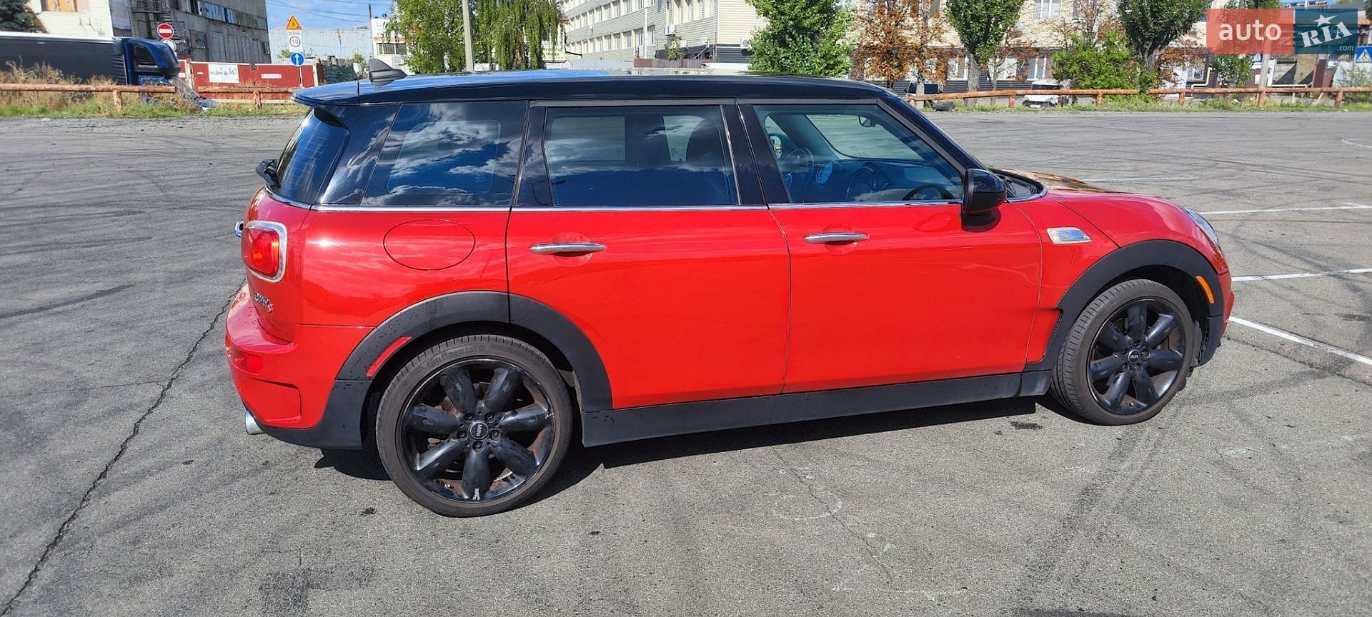 MINI Clubman 2016 VIN WMWLN9C52G2E47602 фото оголошення 10 з 51