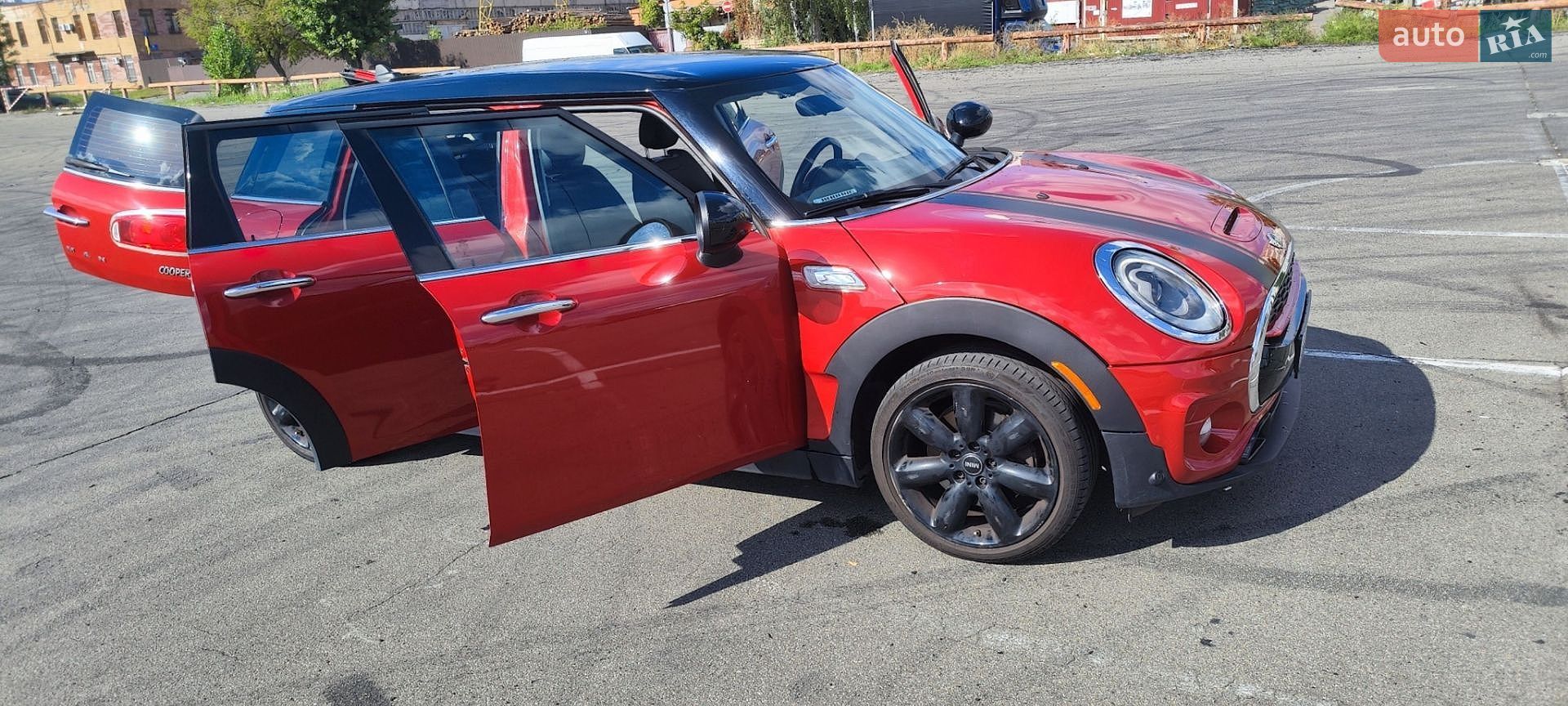 MINI Clubman 2016 VIN WMWLN9C52G2E47602 фото оголошення 37 з 51