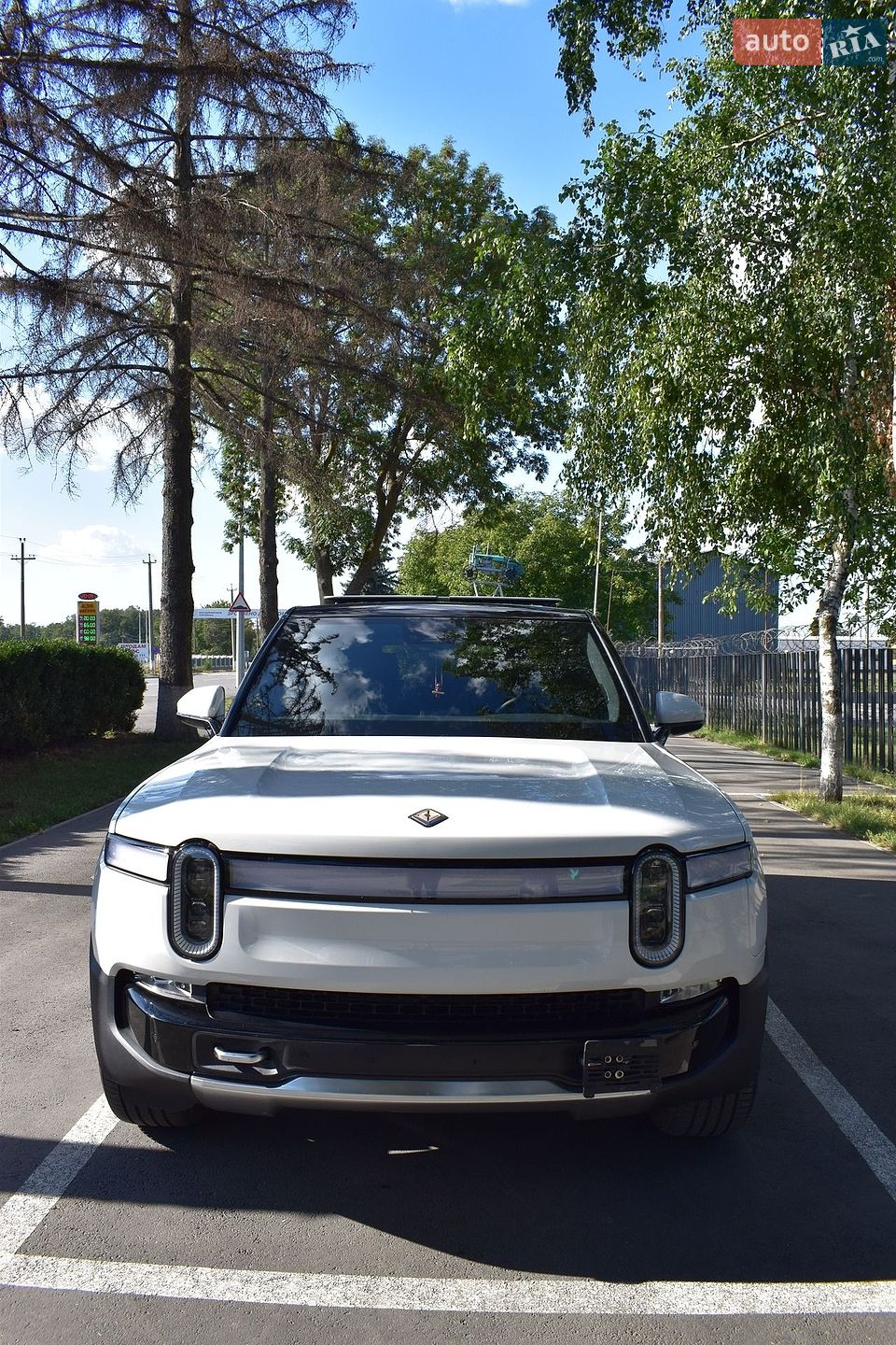 Rivian R1S 2023 VIN 7PDSGABA9PN015327 фото оголошення 33 з 43