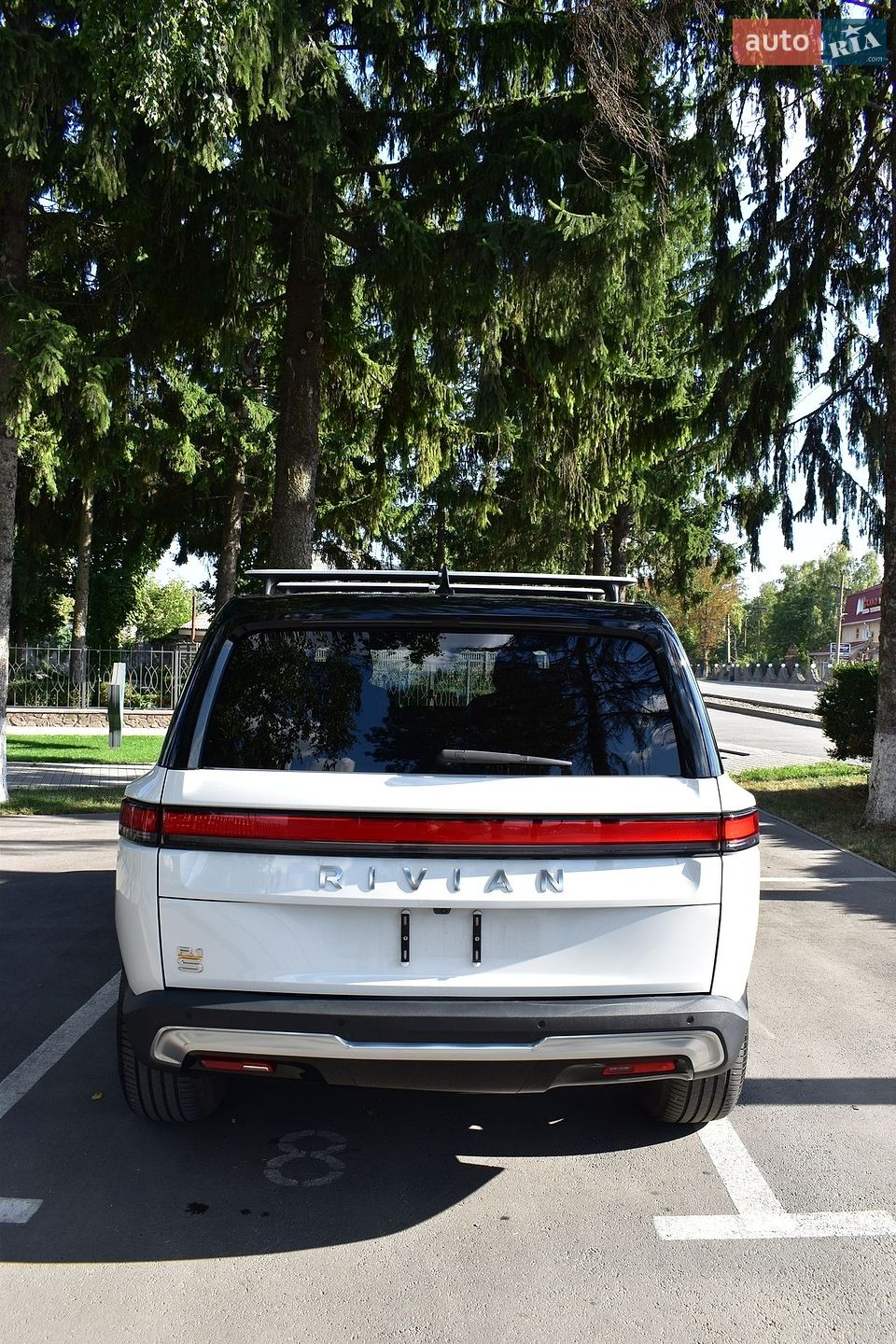 Rivian R1S 2023 VIN 7PDSGABA9PN015327 фото оголошення 29 з 43