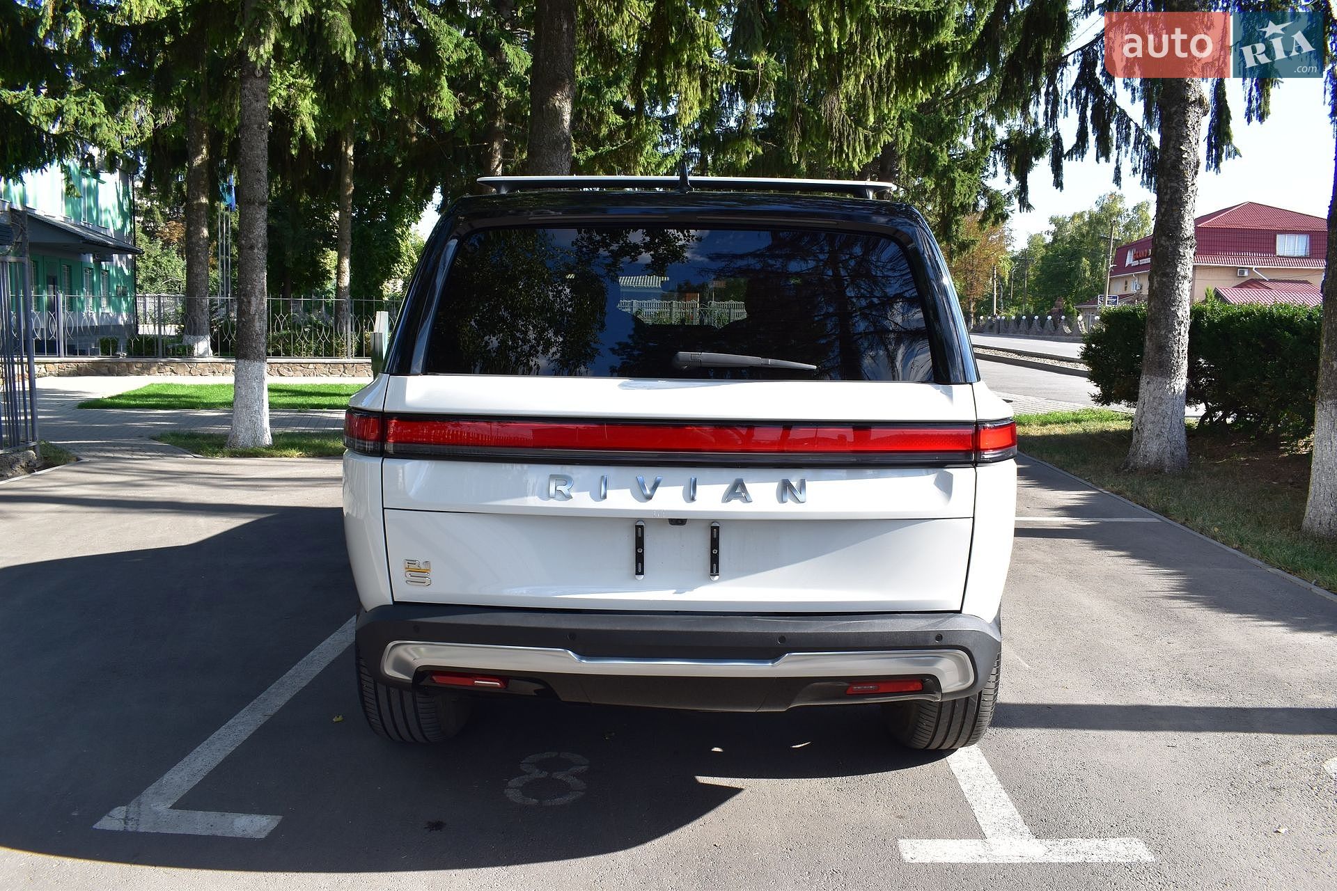 Rivian R1S 2023 VIN 7PDSGABA9PN015327 фото оголошення 30 з 43