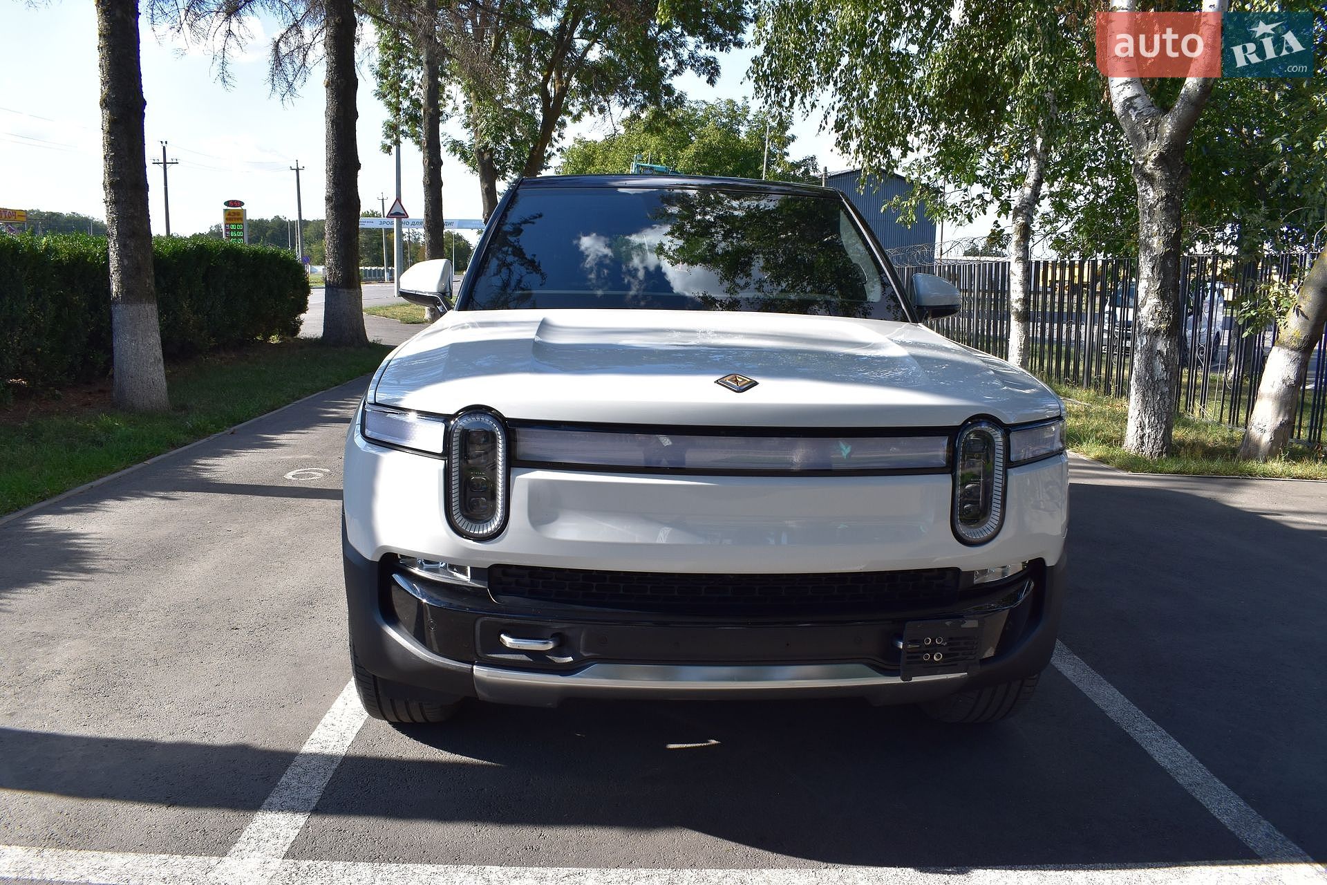 Rivian R1S 2023 VIN 7PDSGABA9PN015327 фото оголошення 34 з 43