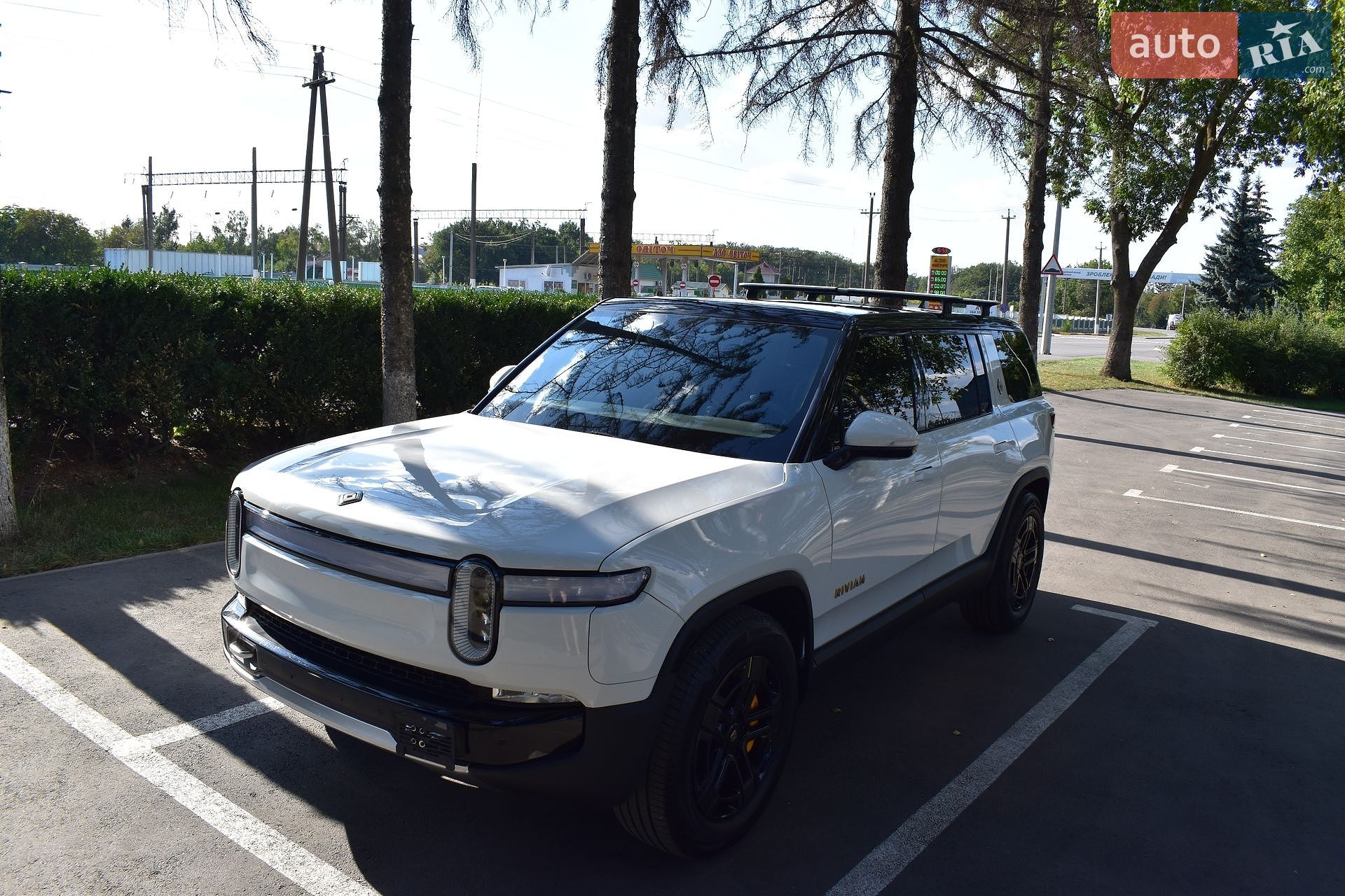 Rivian R1S 2023 VIN 7PDSGABA9PN015327 фото оголошення 9 з 43