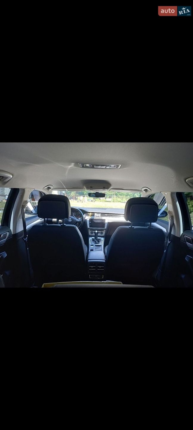 Volkswagen Passat 2018 VIN WVWZZZ3CZKE033929 фото оголошення 7 з 17