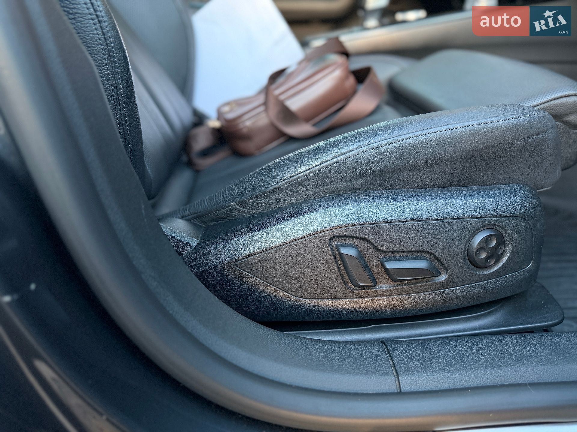 Audi A5 Sportback 2018 VIN WAUFNCF59JA043115 фото оголошення 12 з 20