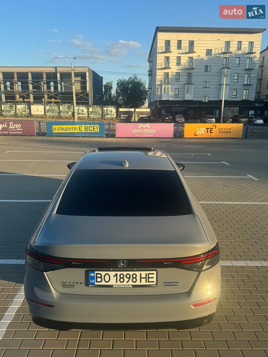 Honda Accord 2023 VIN 1HGCY2F83PA035006 фото оголошення 8 з 22