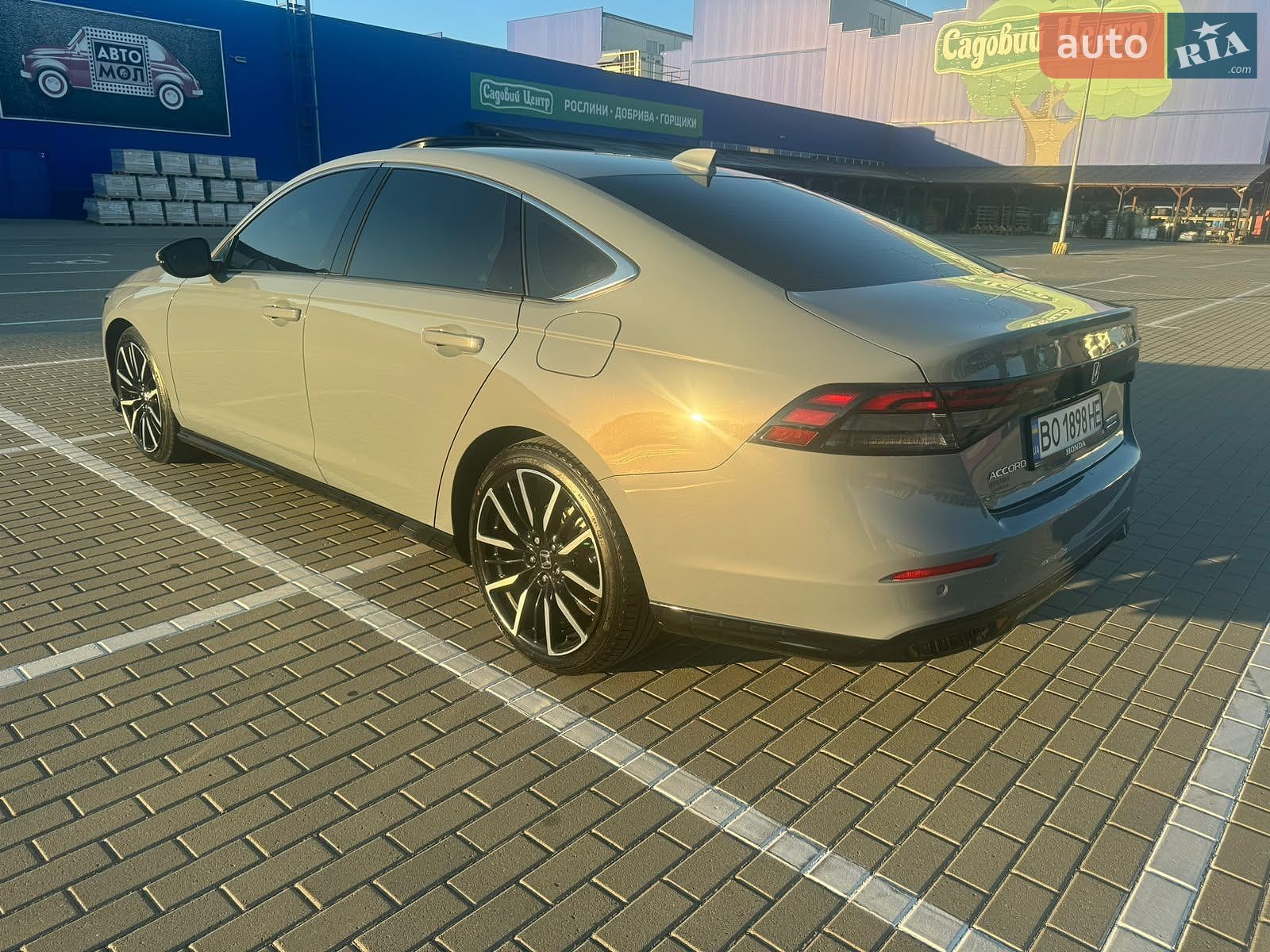Honda Accord 2023 VIN 1HGCY2F83PA035006 фото оголошення 7 з 22