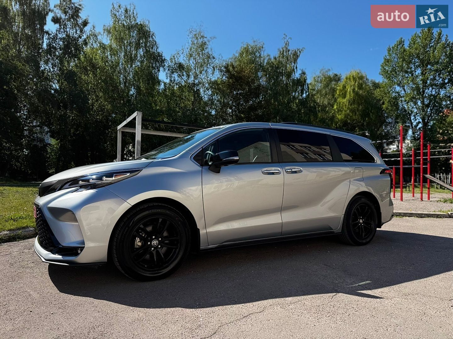 Toyota Sienna 2023 VIN 5TDCSKFC3PS083631 фото оголошення 19 з 66