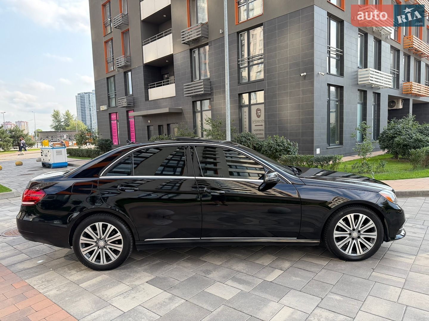 Mercedes-Benz E-Class 2013 VIN WDDHF8JB0EA849780 фото оголошення 6 з 24