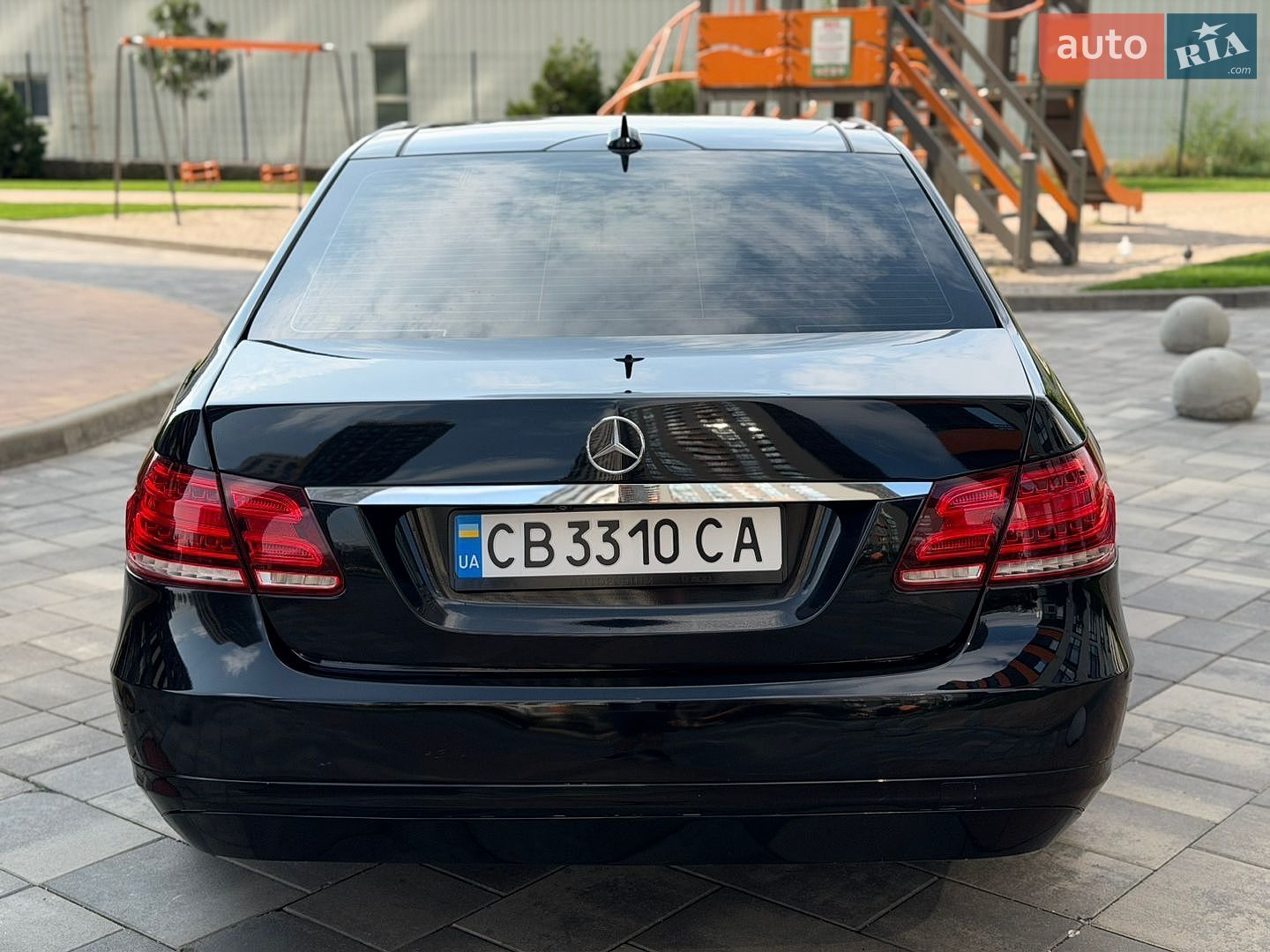 Mercedes-Benz E-Class 2013 VIN WDDHF8JB0EA849780 фото оголошення 4 з 24