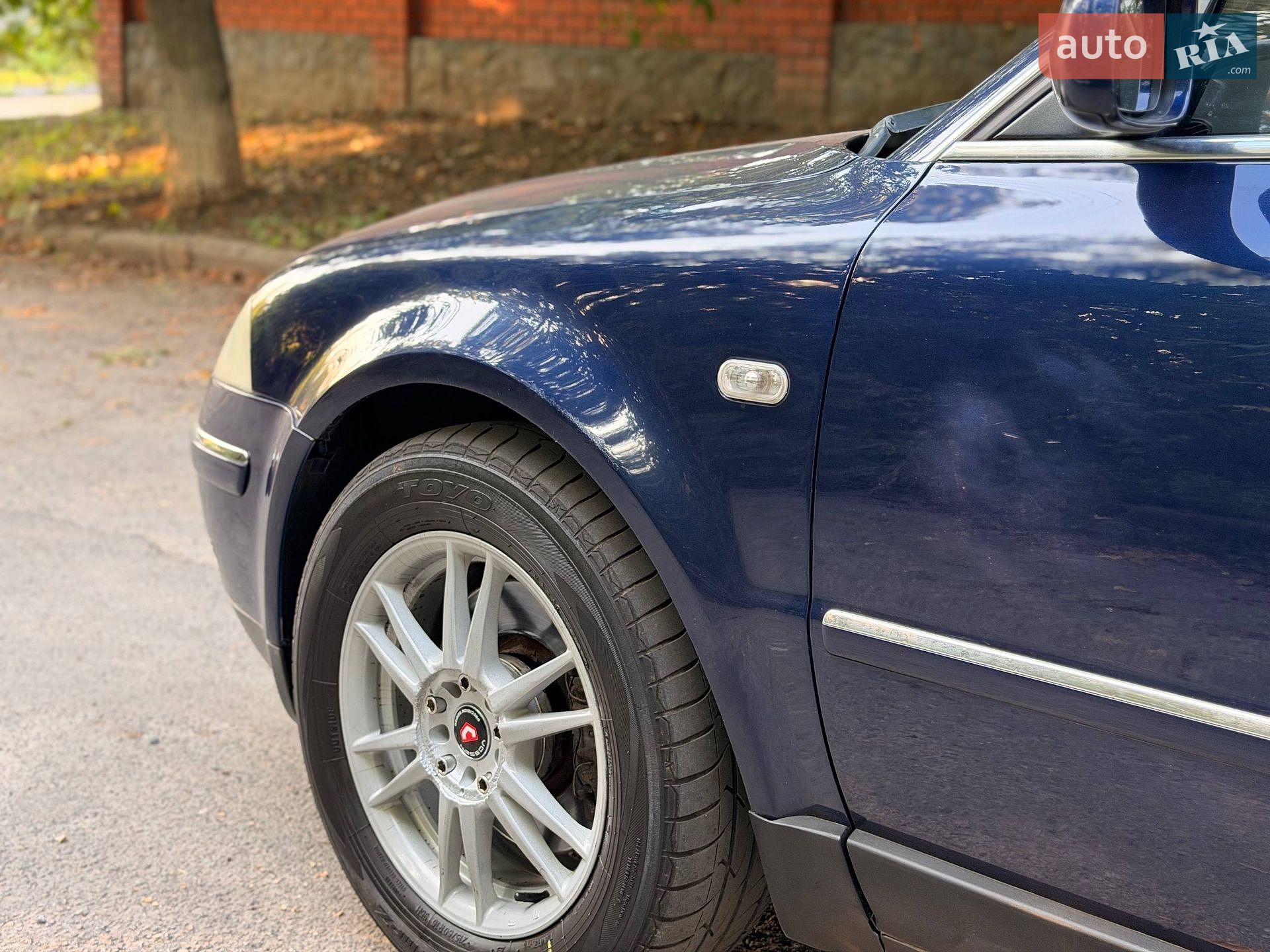 Volkswagen Passat 2002 VIN WVWZZZ3BZ2P445275 фото оголошення 5 з 27