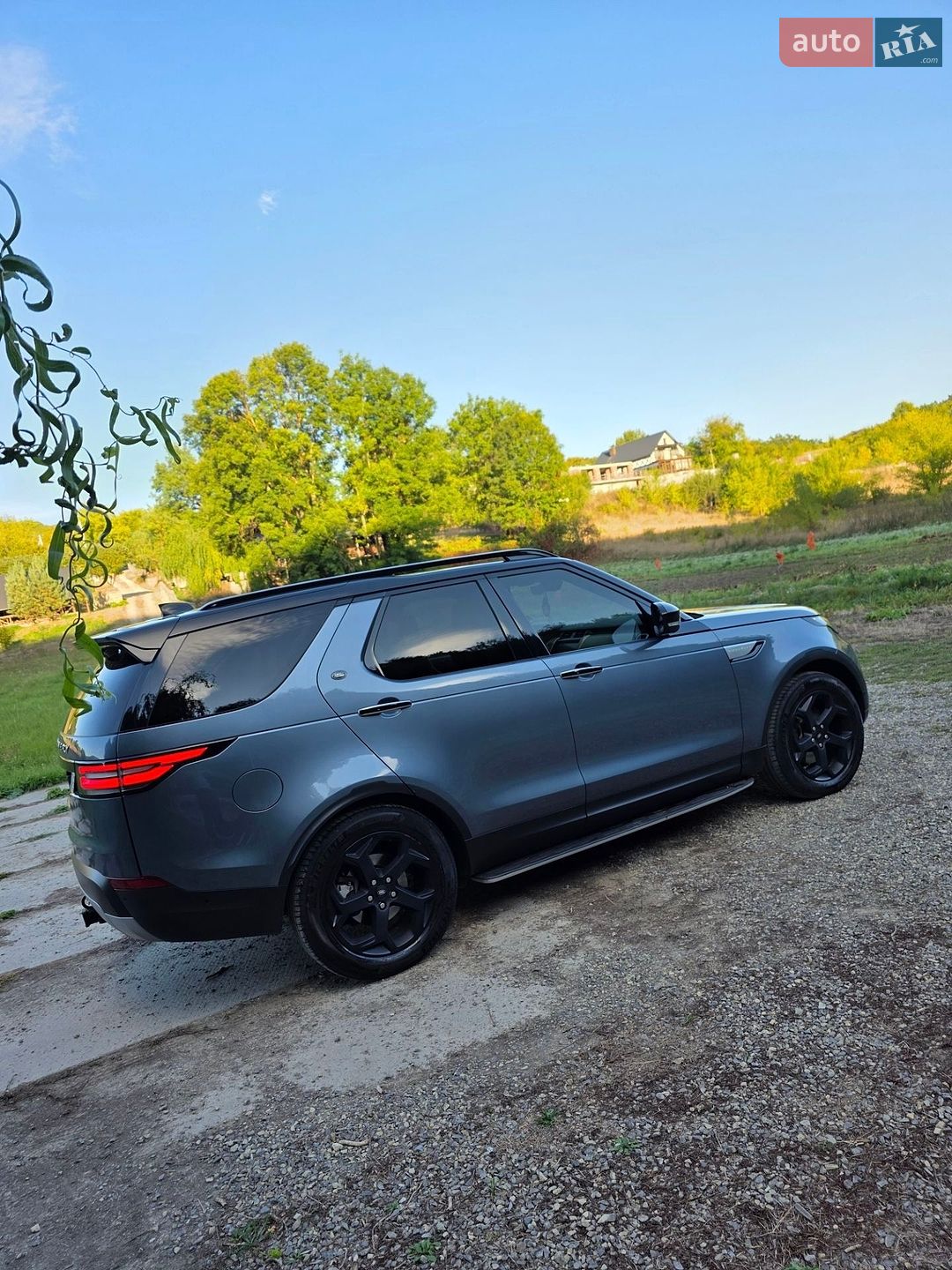 Land Rover Discovery 2018 VIN SALRT2RK6KA088394 фото оголошення 8 з 98