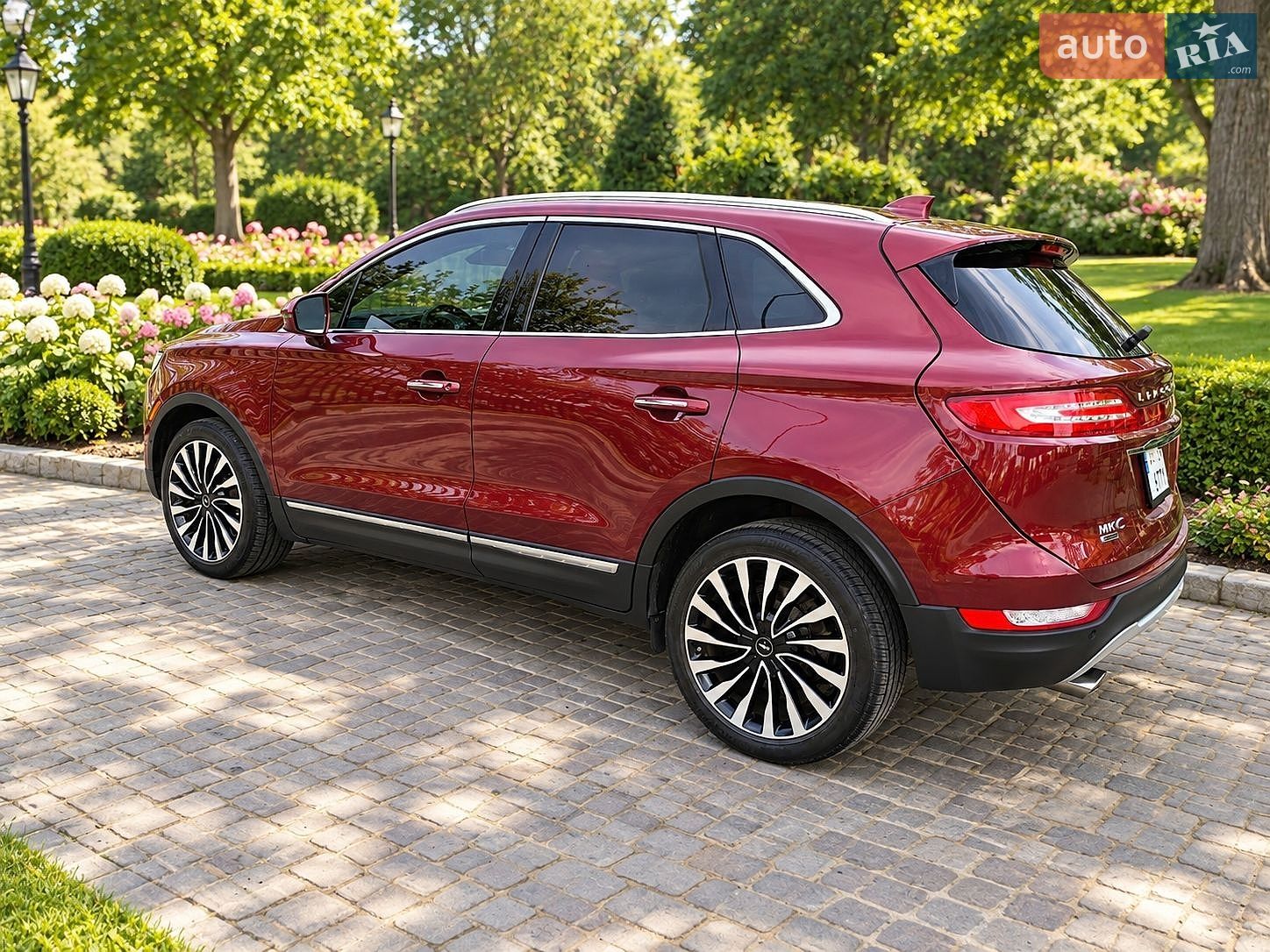 Lincoln MKC 2018 VIN 5LMTJ4DH4KUL03854 фото оголошення 10 з 25