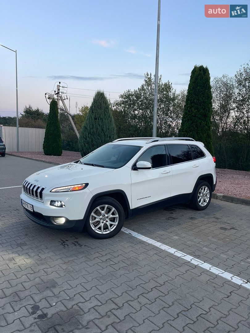 Jeep Cherokee 2017 VIN 1C4PJLCB7HD219035 фото оголошення 5 з 25