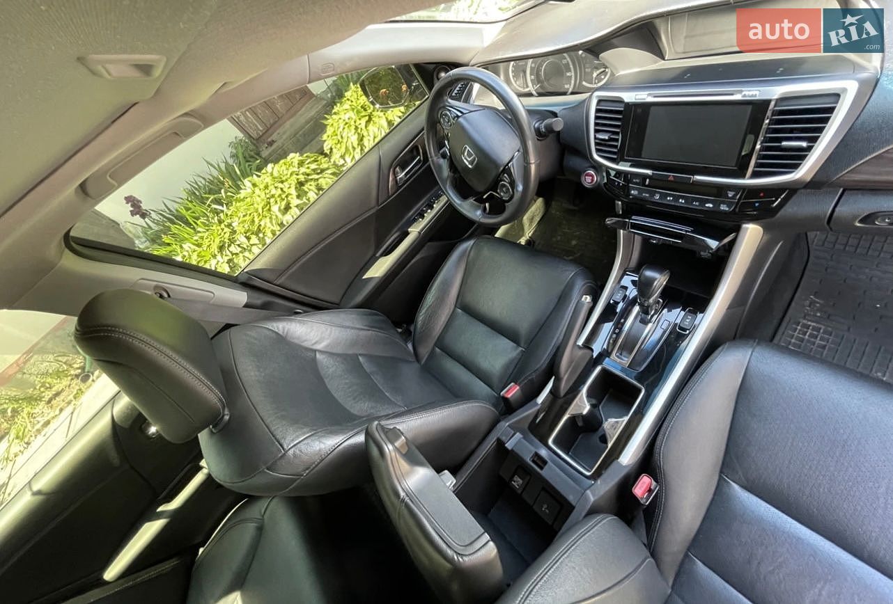 Honda Accord 2016 VIN 1HGCR2F83HA066562 фото оголошення 16 з 30