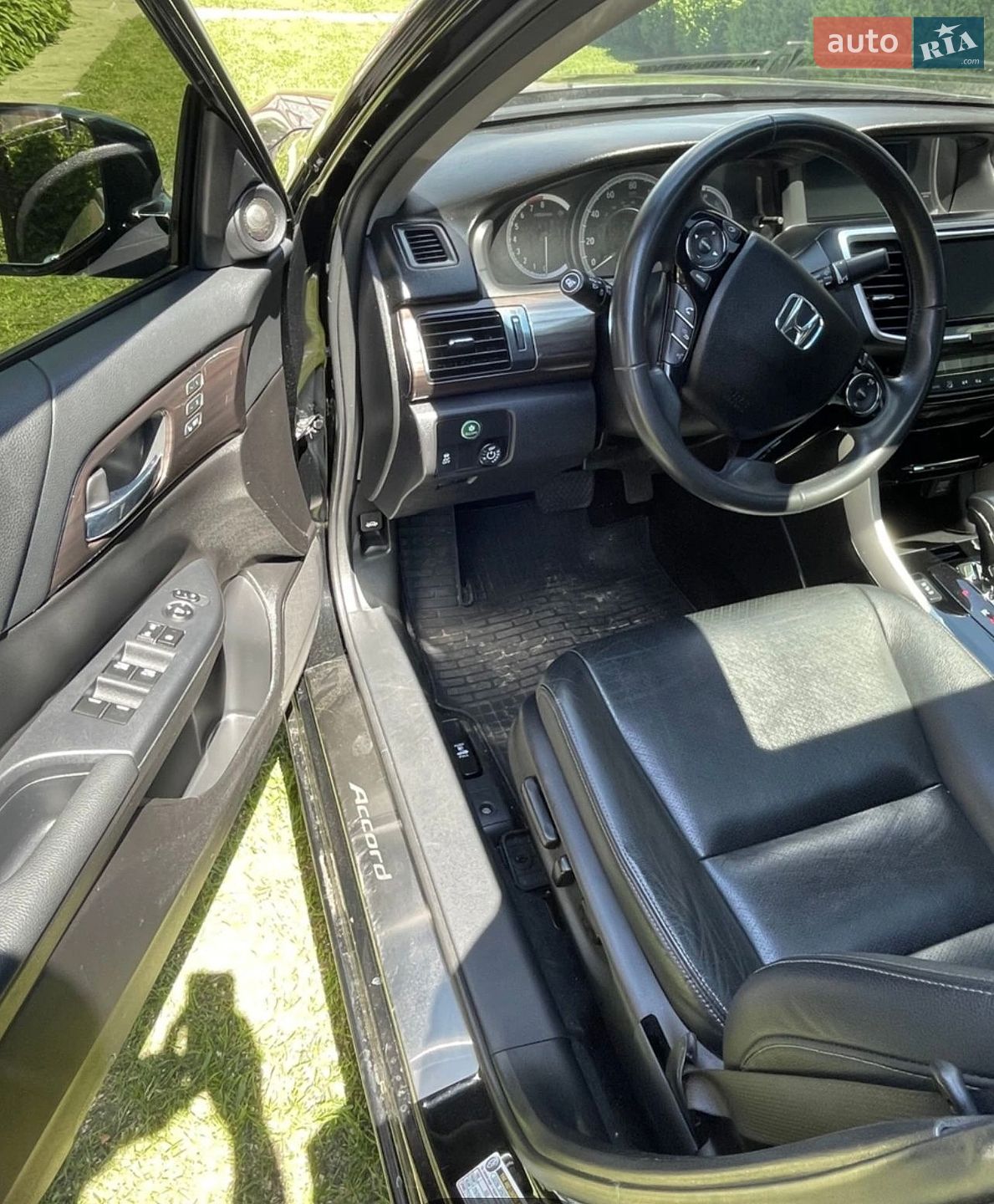 Honda Accord 2016 VIN 1HGCR2F83HA066562 фото оголошення 28 з 30