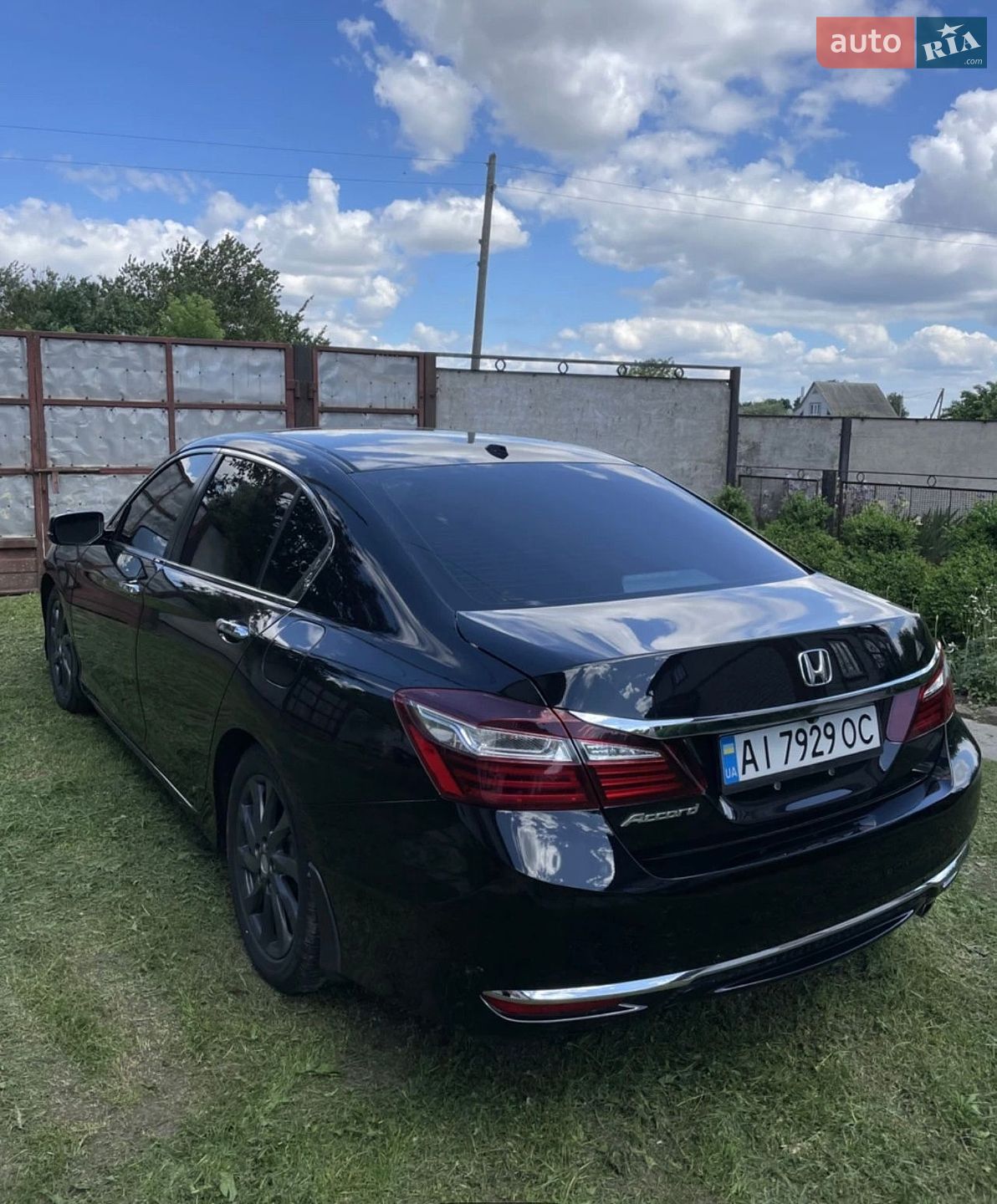 Honda Accord 2016 VIN 1HGCR2F83HA066562 фото оголошення 7 з 30