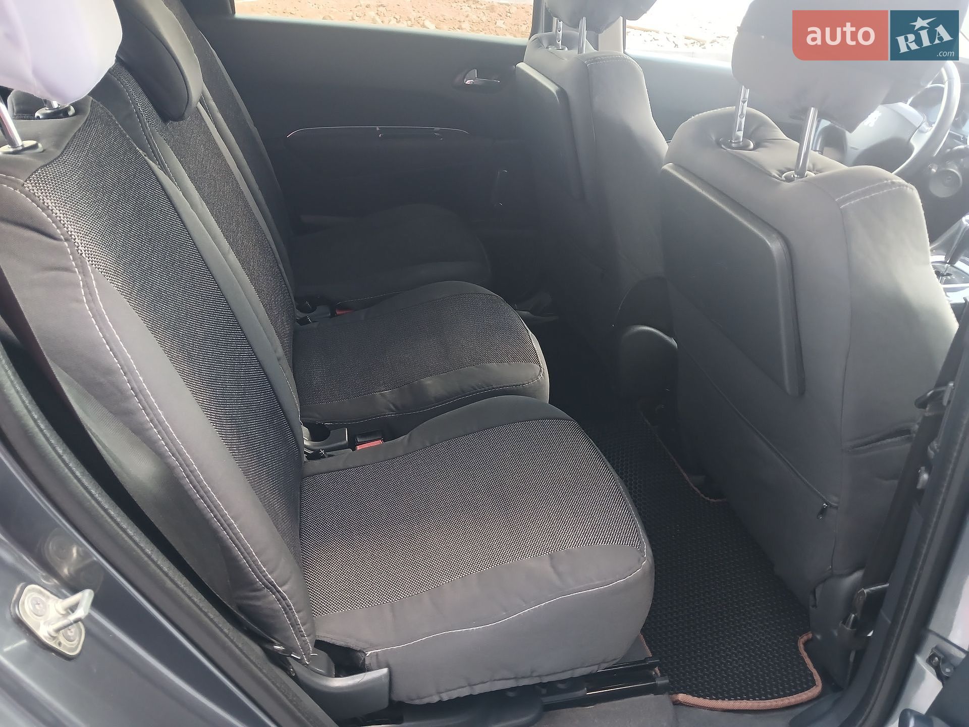 Peugeot 5008 2011 VIN VF30E9HR8BS171697 фото оголошення 10 з 13