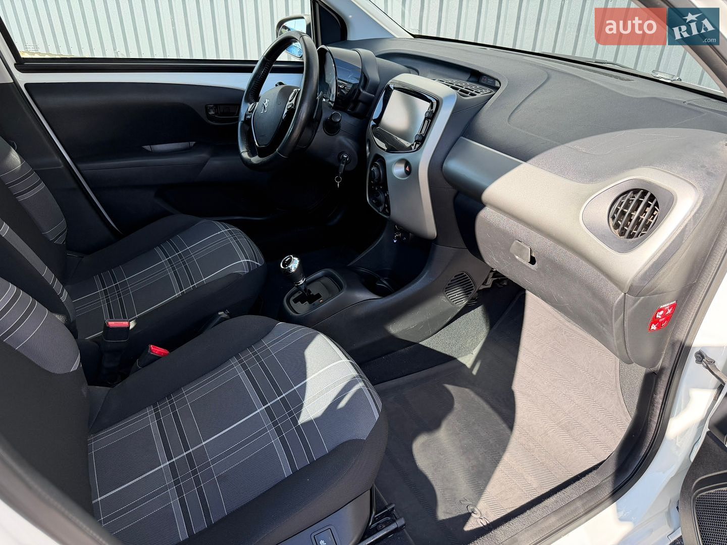 Peugeot 108 2018 VIN VF3PSCFBCHR182880 фото оголошення 16 з 28