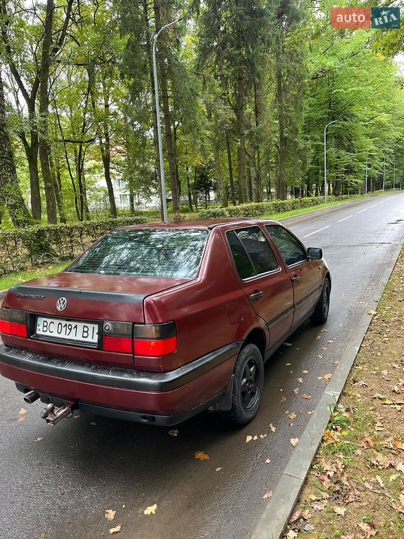 Volkswagen Vento 1997 VIN WVWZZZ1HZVW084692 фото оголошення 3 з 16