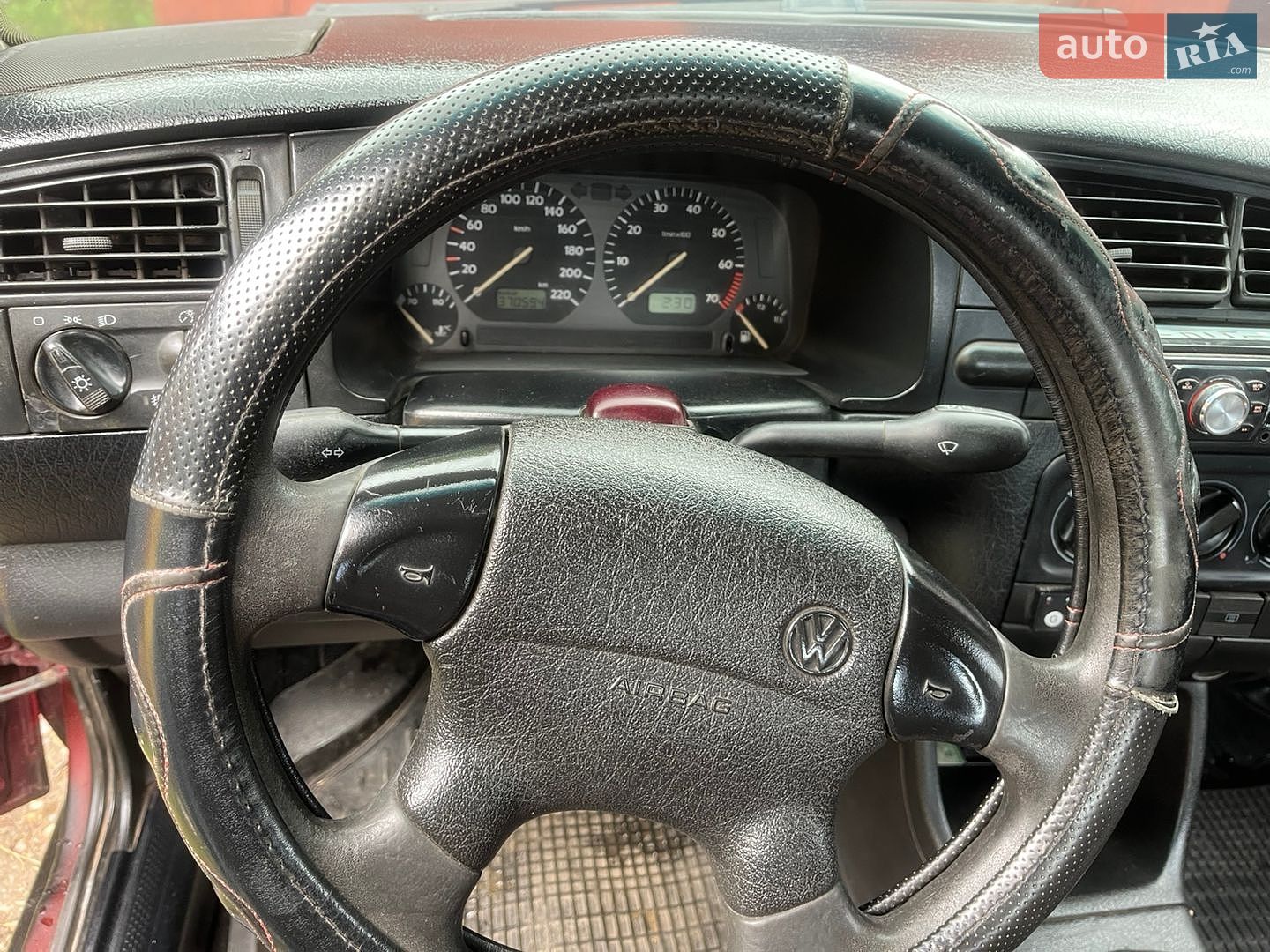 Volkswagen Vento 1997 VIN WVWZZZ1HZVW084692 фото оголошення 8 з 16
