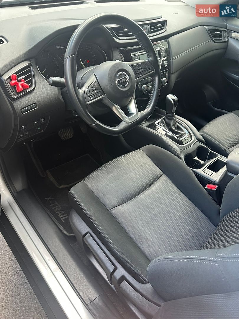 Nissan X-Trail 2019 VIN JN1TAAT32U0101053 фото оголошення 4 з 26