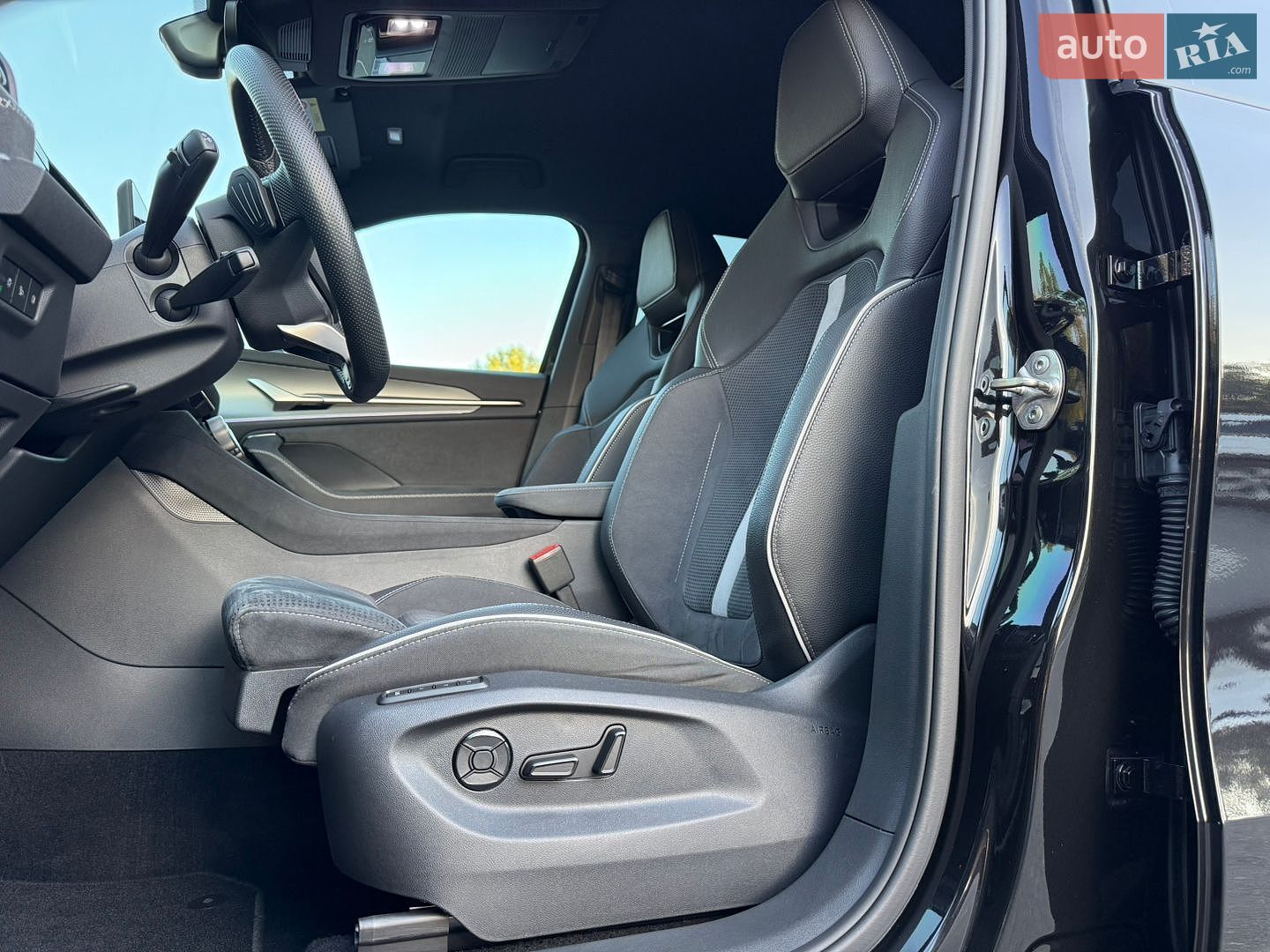 Skoda Kodiaq 2024 VIN TMBLJ9PS0ST035418 фото оголошення 44 з 132