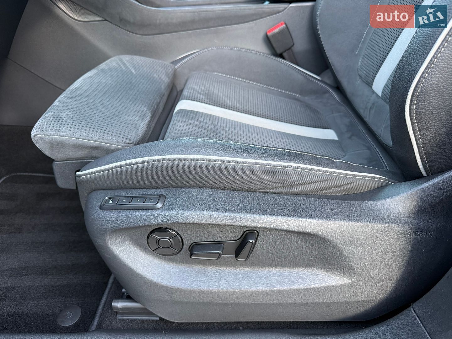 Skoda Kodiaq 2024 VIN TMBLJ9PS0ST035418 фото оголошення 43 з 132