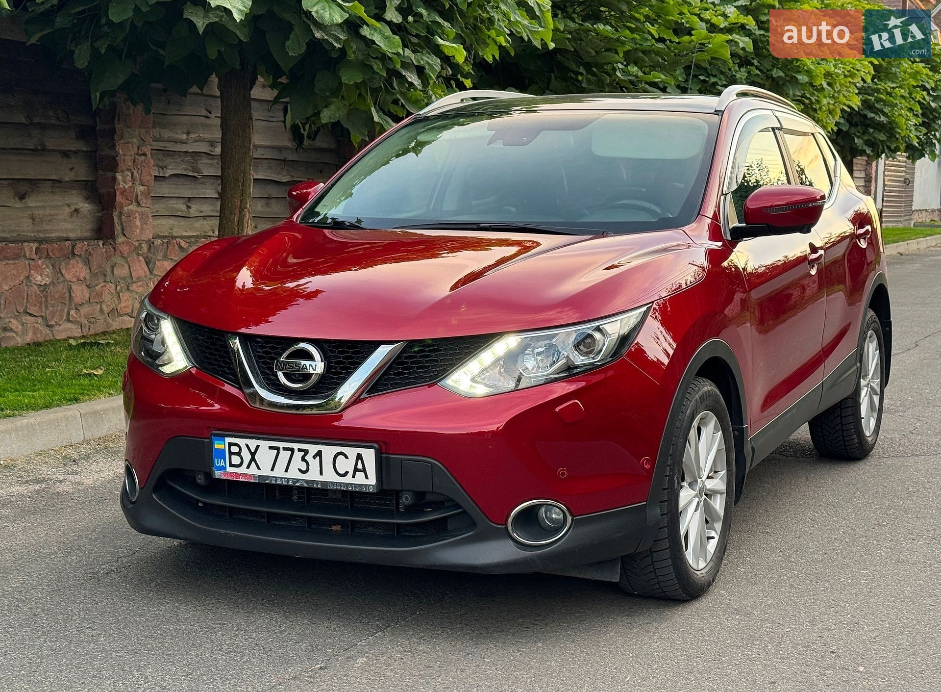 Nissan Qashqai 2017 VIN SJNFDAJ11UZ061811 фото оголошення 2 з 39