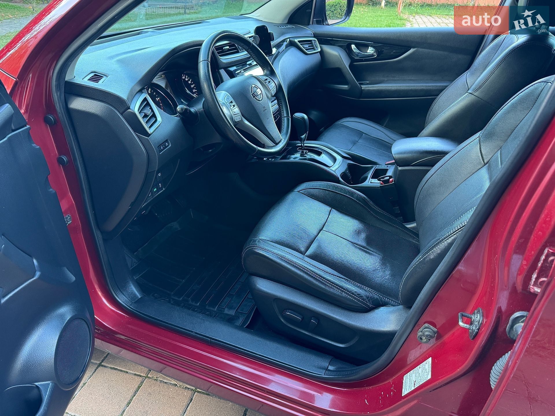 Nissan Qashqai 2017 VIN SJNFDAJ11UZ061811 фото оголошення 23 з 39