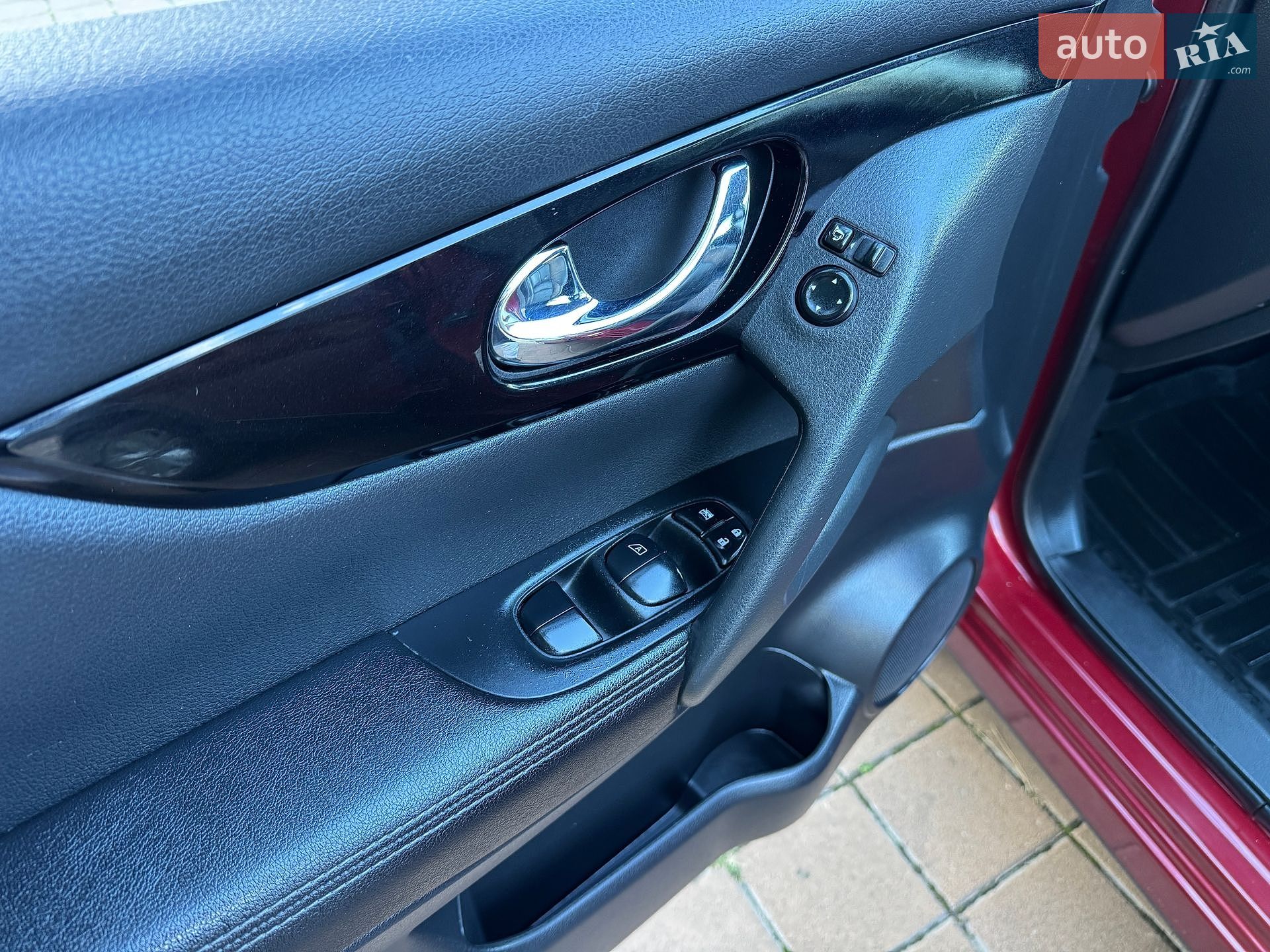 Nissan Qashqai 2017 VIN SJNFDAJ11UZ061811 фото оголошення 34 з 39