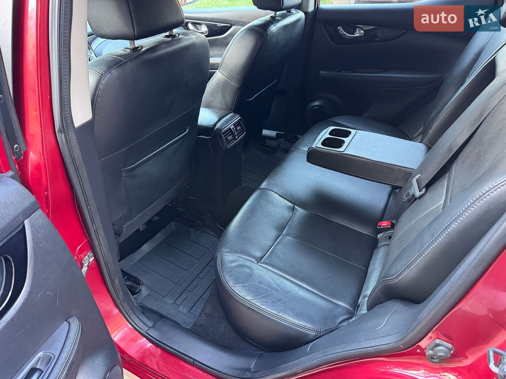 Nissan Qashqai 2017 VIN SJNFDAJ11UZ061811 фото оголошення 35 з 39