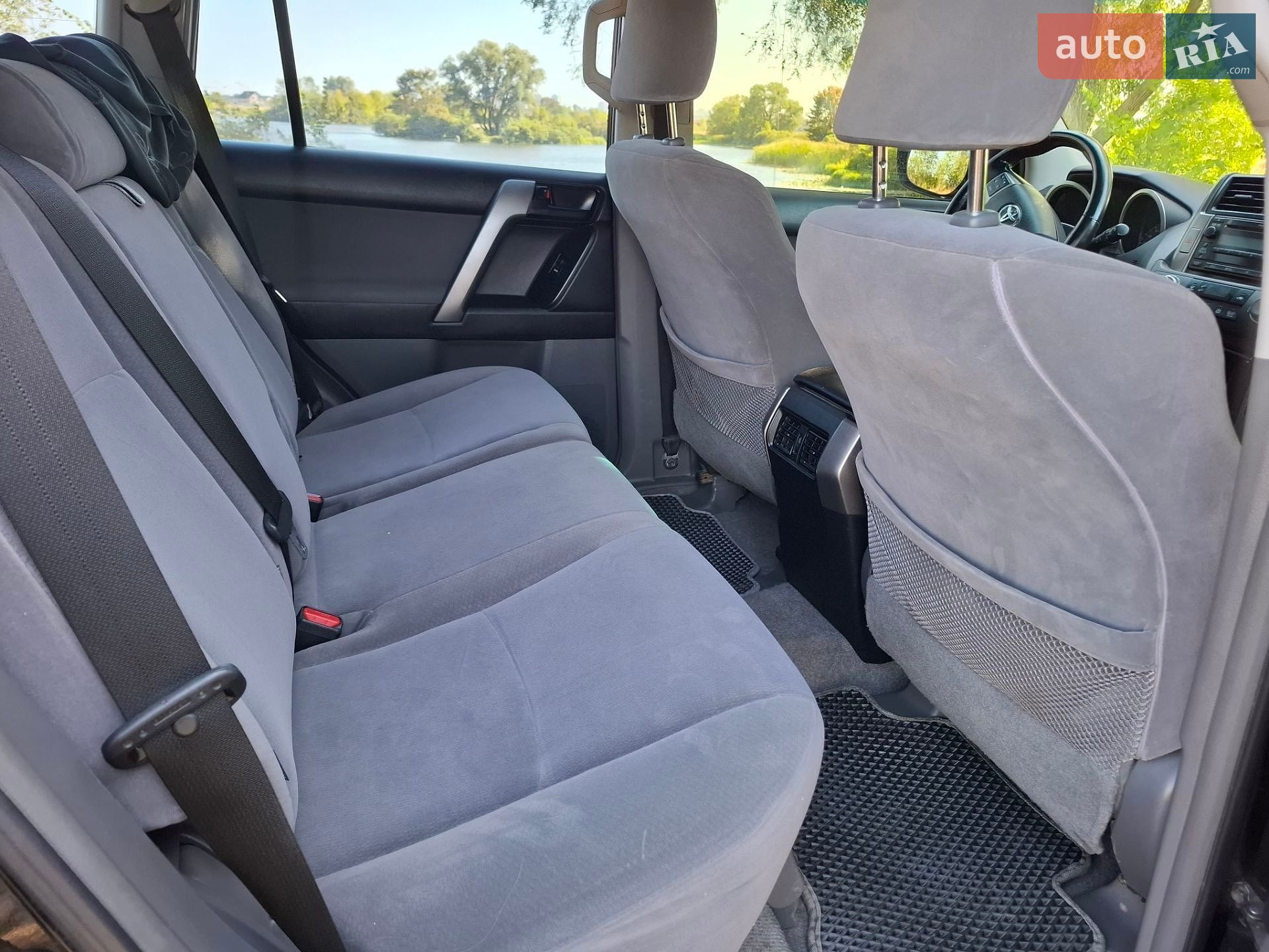 Toyota Land Cruiser Prado 2011 VIN JTEBX3FJ80K047573 фото оголошення 4 з 5