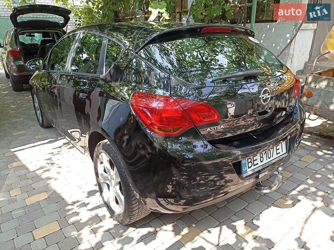 Opel Astra 2010 VIN W0LPD6EGXBG029364 фото оголошення 3 з 25