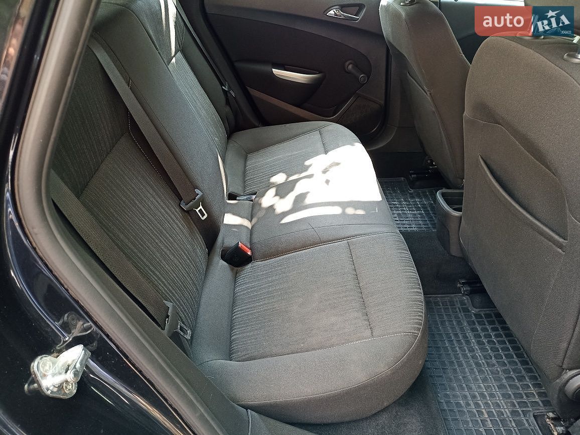 Opel Astra 2010 VIN W0LPD6EGXBG029364 фото оголошення 20 з 25