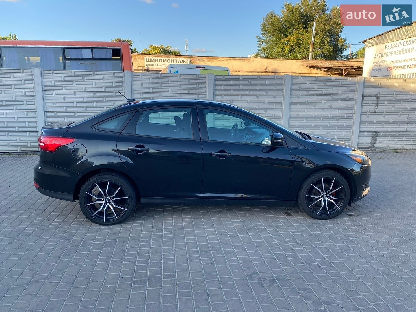 Ford Focus 2015 VIN 1FADP3F20FL306426 фото оголошення 15 з 18