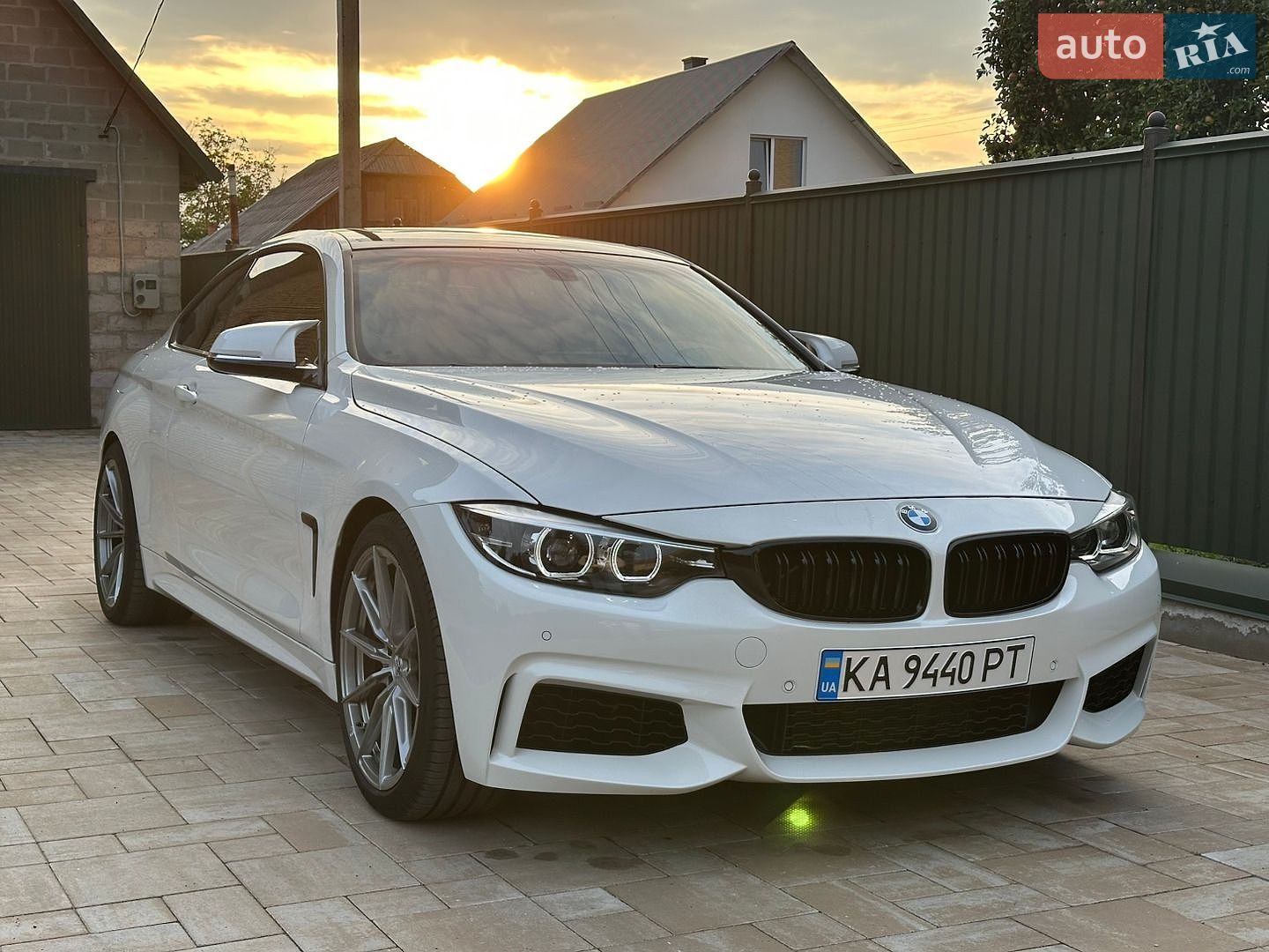 BMW 4 Series 2018 VIN WBA4W3C59KAF91578 фото оголошення 3 з 11