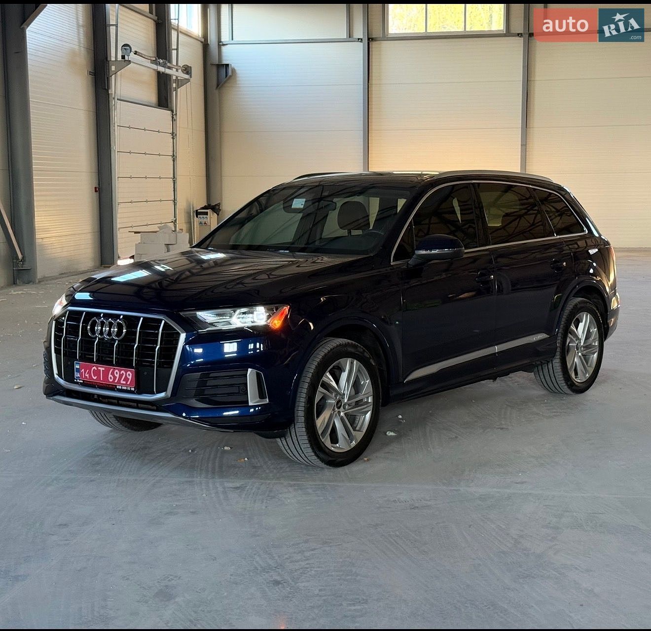 Audi Q7 2021 VIN WA1LJAF76MD034473 фото оголошення 2 з 39