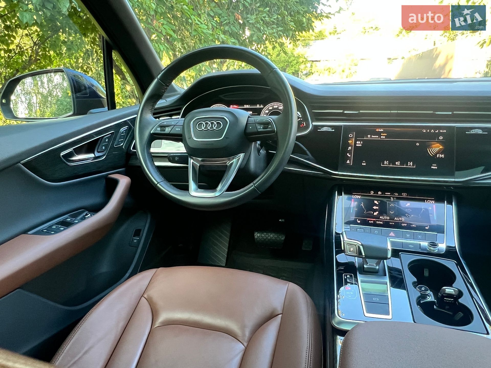 Audi Q7 2021 VIN WA1LJAF76MD034473 фото оголошення 17 з 39