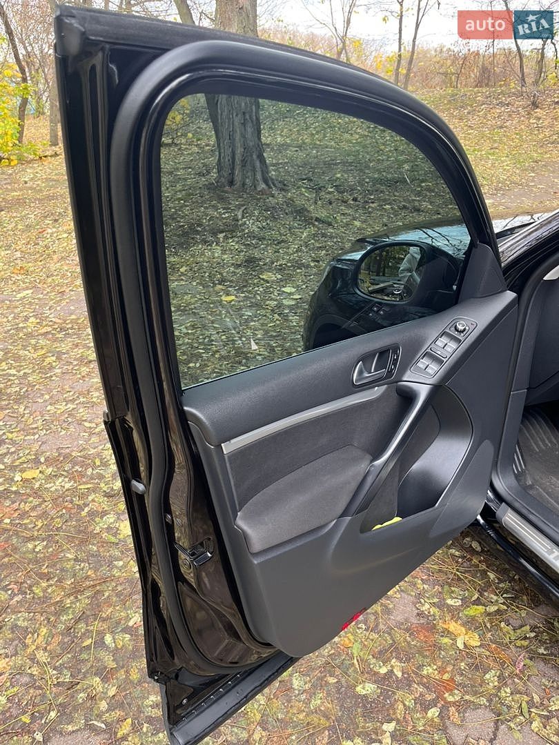 Volkswagen Tiguan 2013 VIN WVGZZZ5NZEW523891 фото оголошення 13 з 35