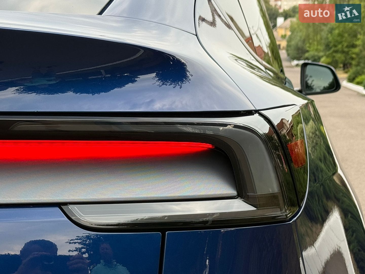 Tesla Model Y 2025 VIN 7SAYGDED2TA443077 фото оголошення 33 з 114