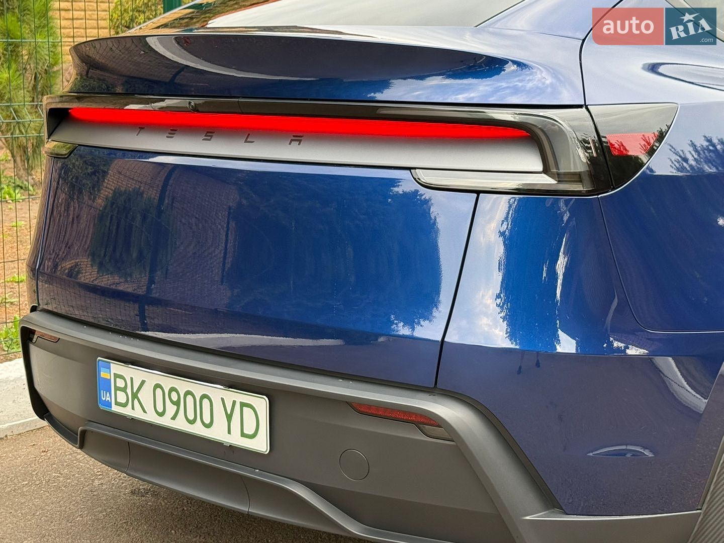 Tesla Model Y 2025 VIN 7SAYGDED2TA443077 фото оголошення 37 з 114