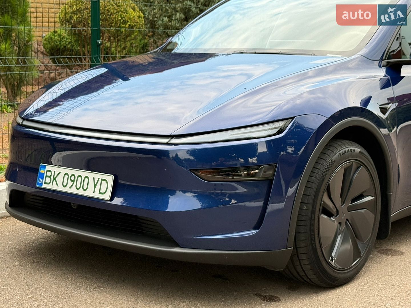 Tesla Model Y 2025 VIN 7SAYGDED2TA443077 фото оголошення 39 з 114