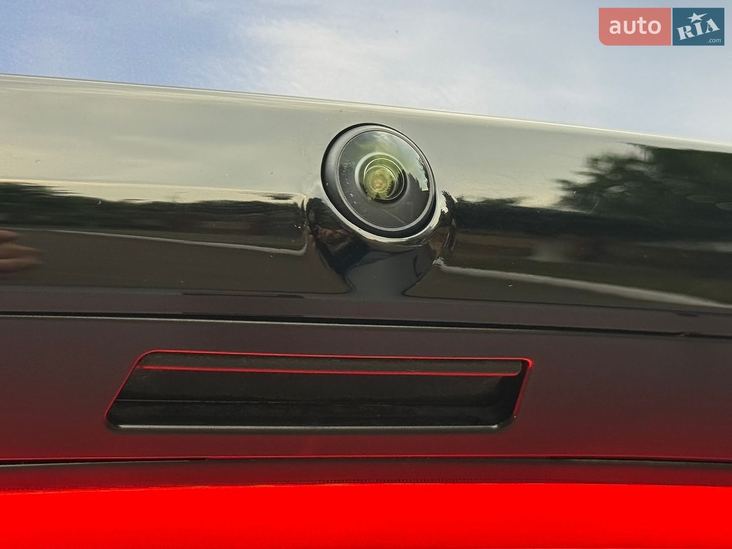 Tesla Model Y 2025 VIN 7SAYGDED2TA443077 фото оголошення 48 з 114