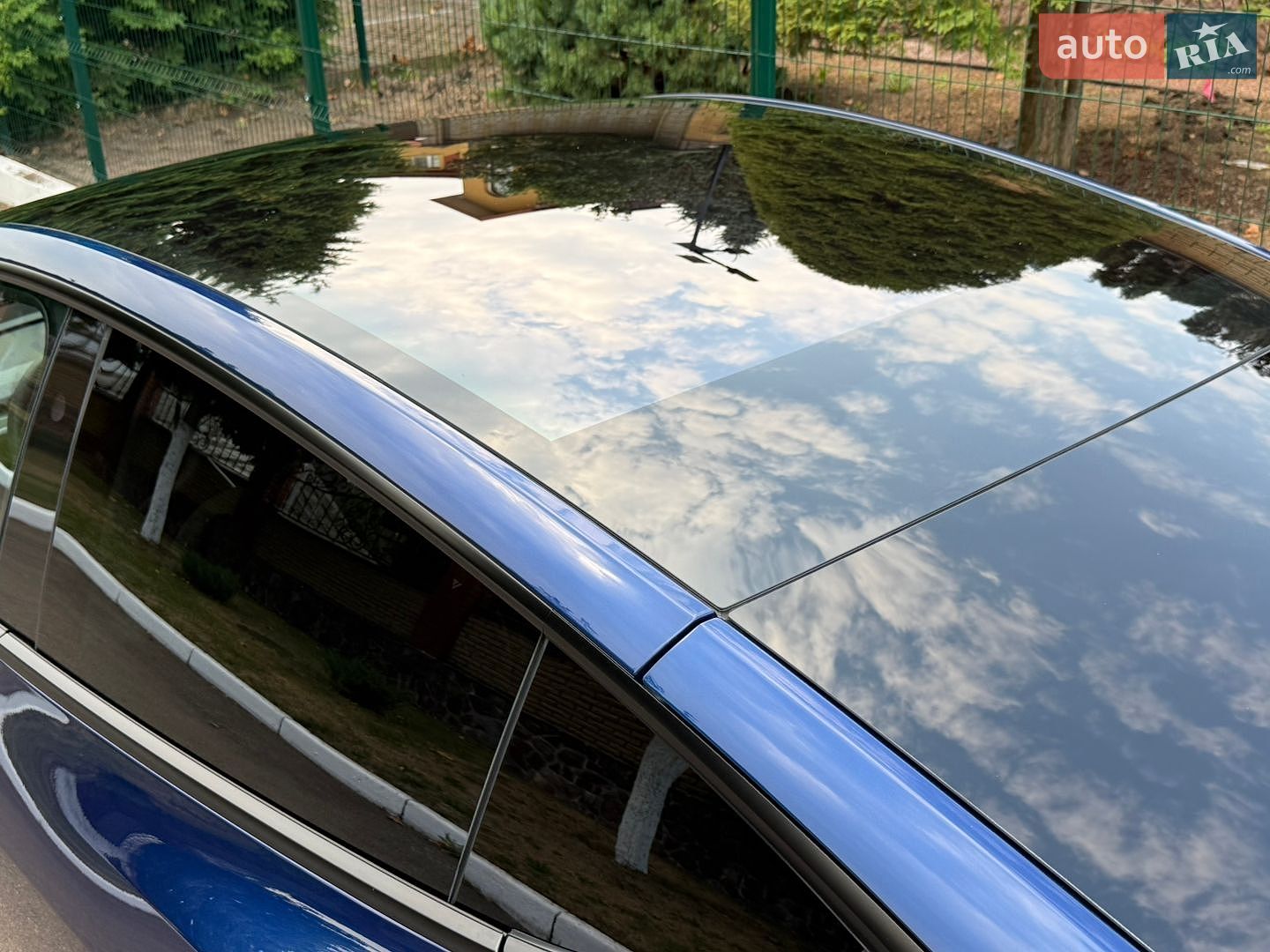 Tesla Model Y 2025 VIN 7SAYGDED2TA443077 фото оголошення 50 з 114