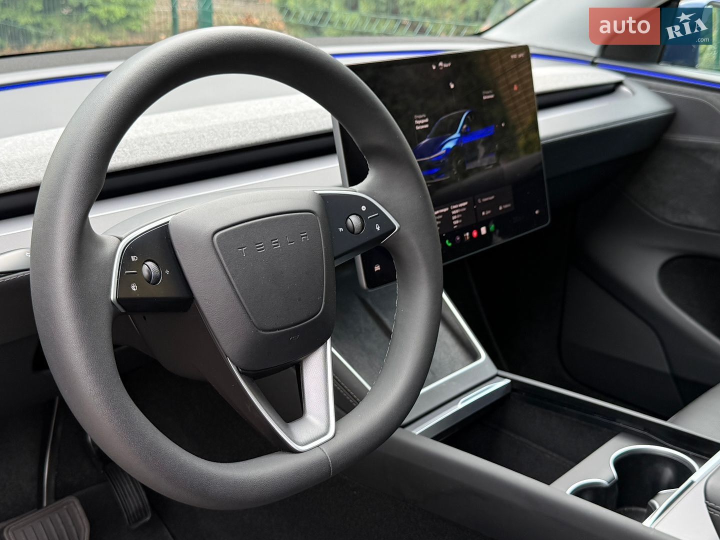 Tesla Model Y 2025 VIN 7SAYGDED2TA443077 фото оголошення 52 з 114