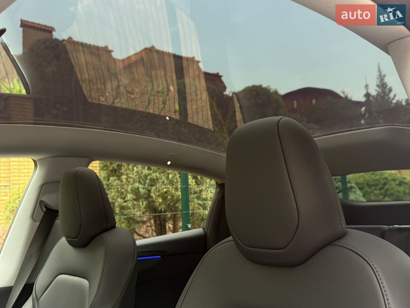 Tesla Model Y 2025 VIN 7SAYGDED2TA443077 фото оголошення 58 з 114