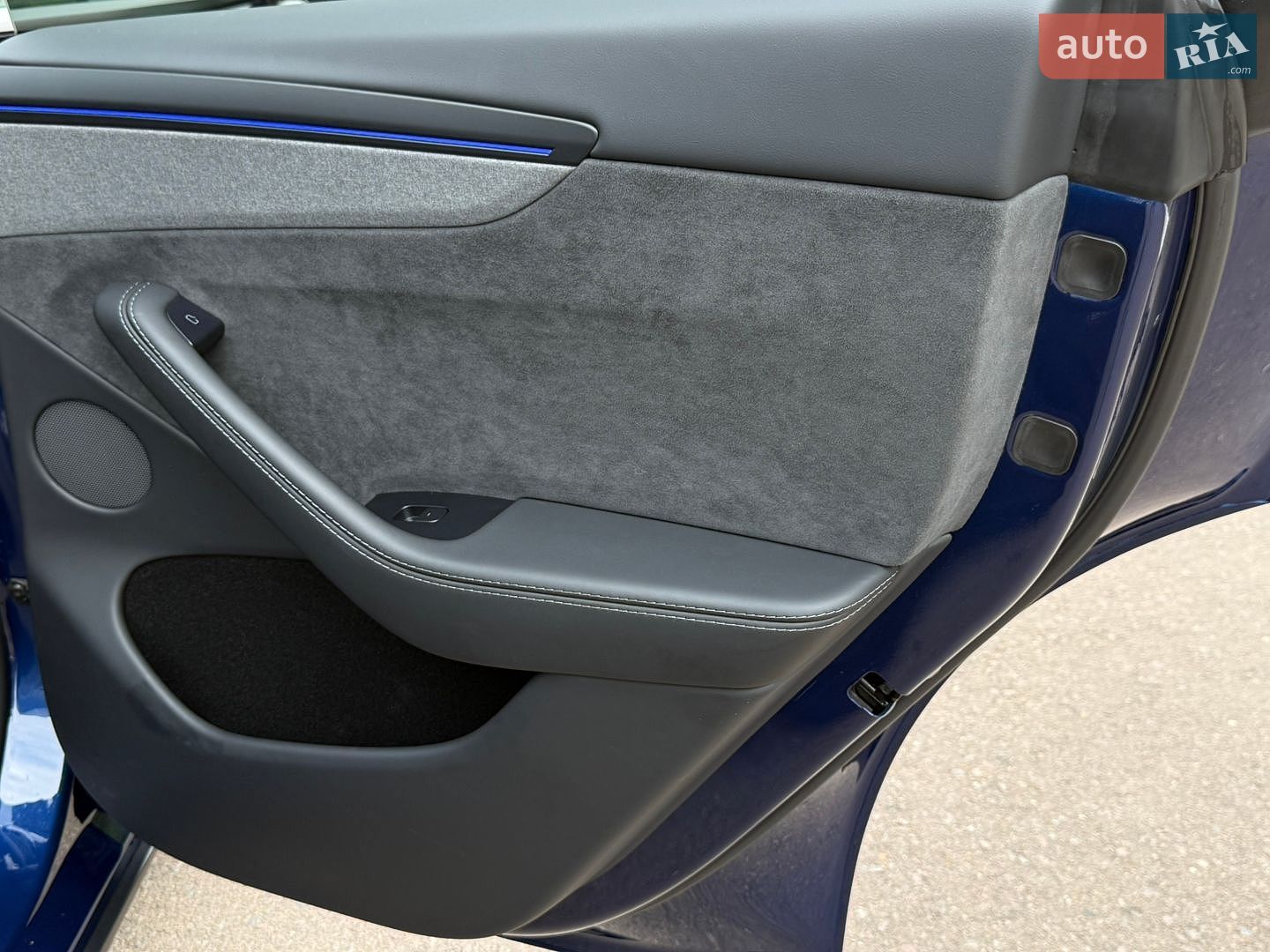 Tesla Model Y 2025 VIN 7SAYGDED2TA443077 фото оголошення 86 з 114