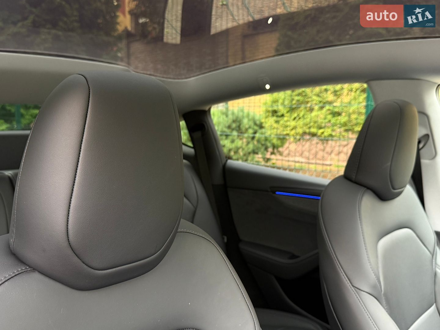 Tesla Model Y 2025 VIN 7SAYGDED2TA443077 фото оголошення 94 з 114