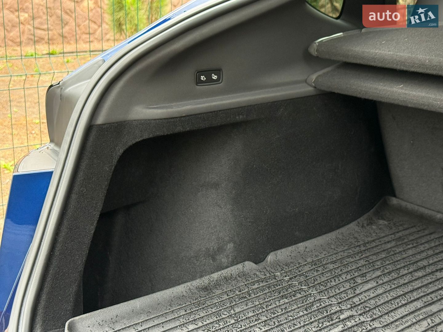 Tesla Model Y 2025 VIN 7SAYGDED2TA443077 фото оголошення 103 з 114